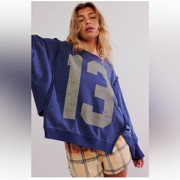 We The Free Tops - We The Free 13 Graphic Camden Pullover in Navy Combo